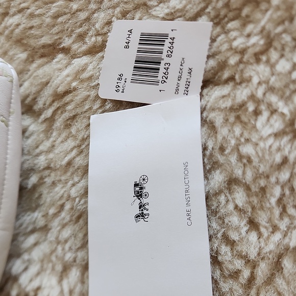 Adorable NWT Coach Disney X Bambi Kisslock Wallet 🤍🦌🩷 - Picture 13 of 16